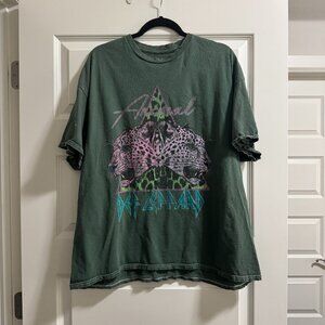 Urban Outfitters Green Oversized Def Leppard Tee Sz S/M